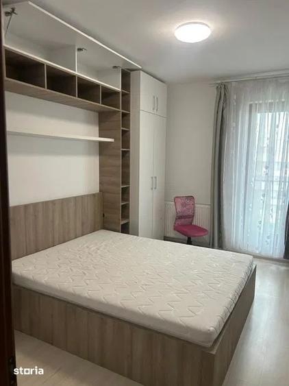 Apartament cu 4 camere decomandat în Băneasa