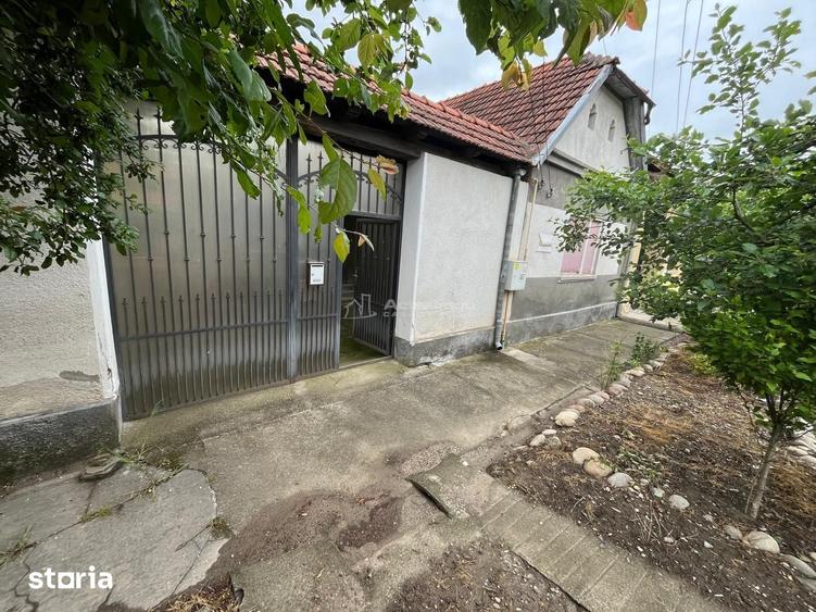 Casă cu 3 camere cu Teren 822 Mp în Central