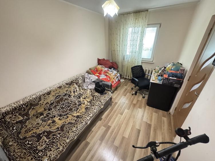 Apartament 2 camere zona Km 4 5 cu Gaze si Boxa - 4