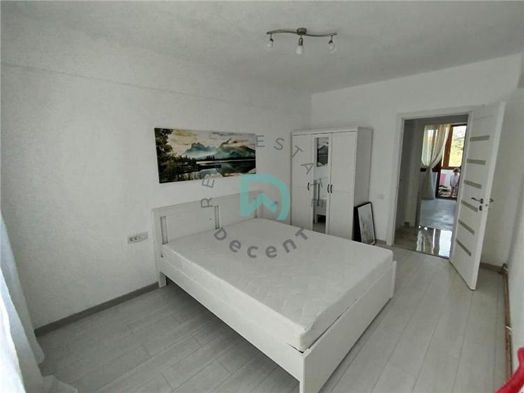 Apartament cu 3 camere decomandat în Tractorul