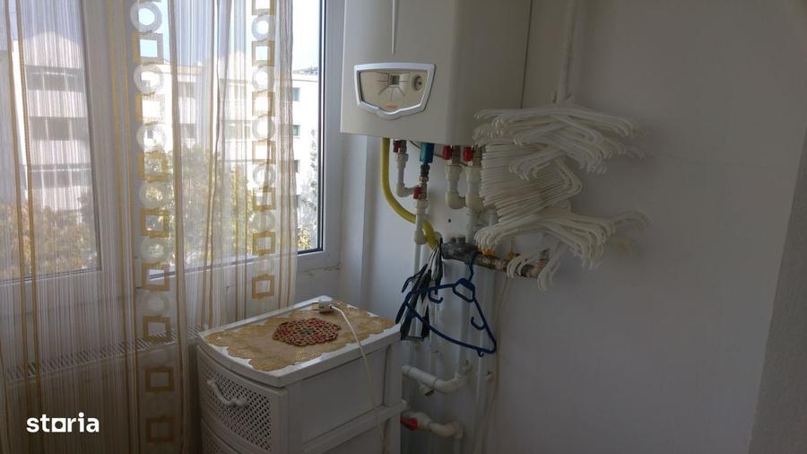Apartament cu 3 camere decomandat în Dorobanți 1