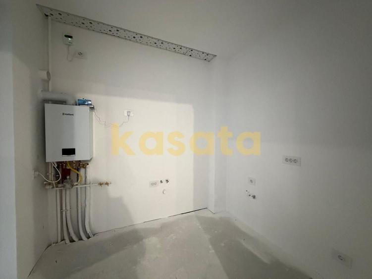 Spațiu comercial, de 64.580001831055 mp, în Barbu Văcărescu