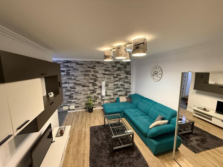 Apartament cu 2 camere decomandat în Exterior Vest