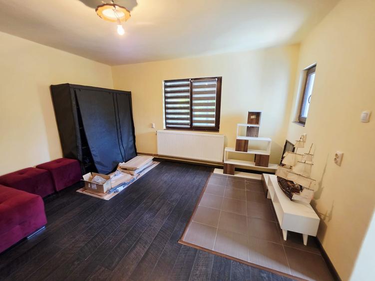Casă renovată cu 6 camere, teren 557 mp – Berceni, Prahova - 48