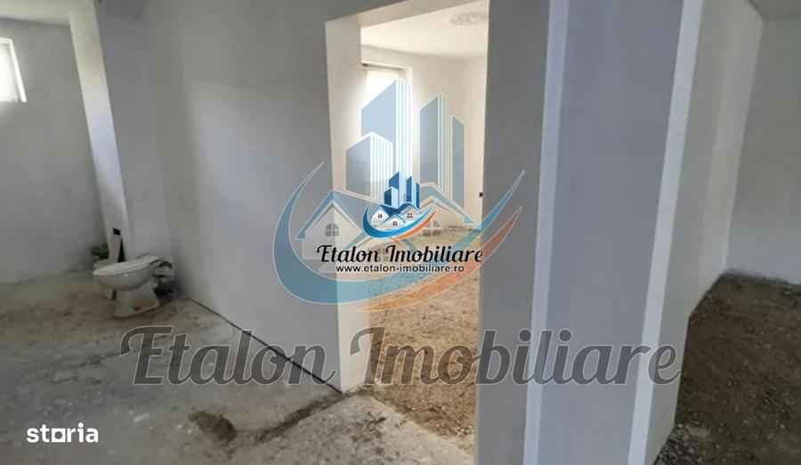 Apartament cu 3 camere decomandat în Calea Romanului