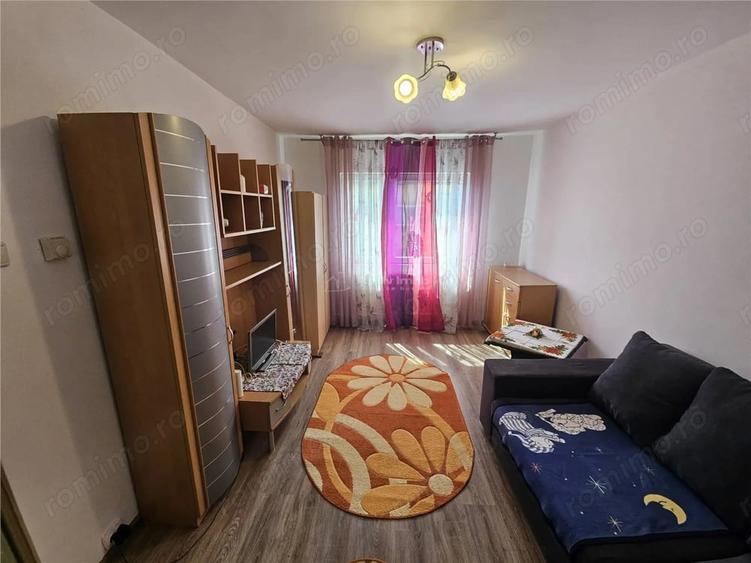Garsonieră decomandată, mobilată în Calea Caransebeșului