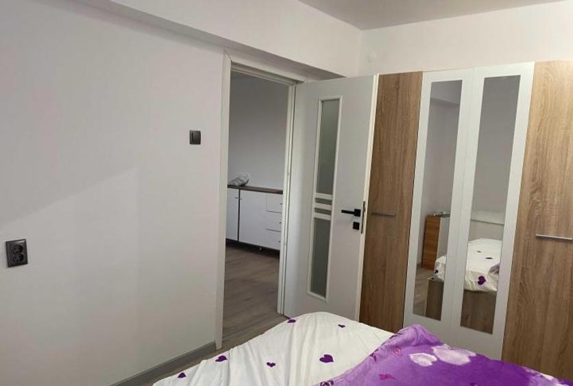 Apartament cu 2 camere semidecomandat, mobilat în P-ța Ovidiu