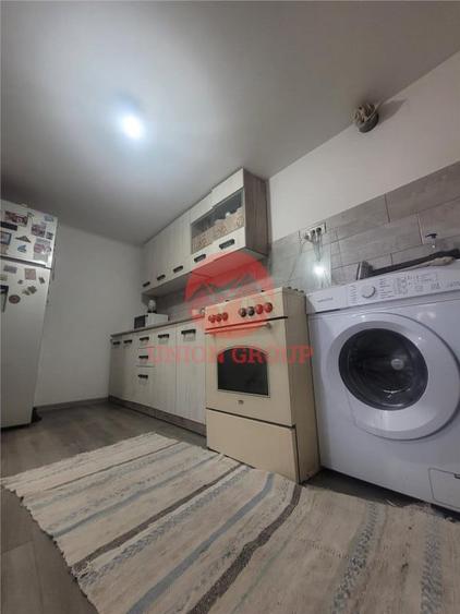 Casă cu 4 camere cu Teren 600 Mp în Lazu