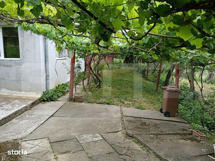 Casă cu 4 camere în Central