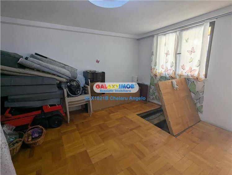 Casă cu 5 camere cu Garaj în Șoseaua Nordului