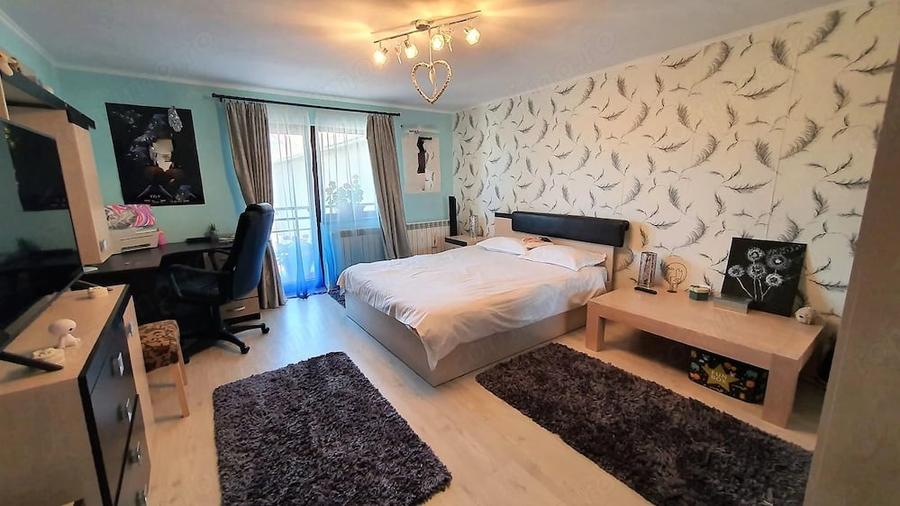 Casă cu 3 camere cu Teren 430 Mp în Calea Poplăcii
