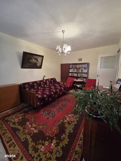 3 Camere confort 1 decomandate Capatul lui 4 - 1