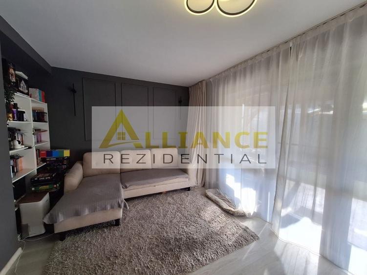Duplex cu 3 camere cu Canalizare în Sud