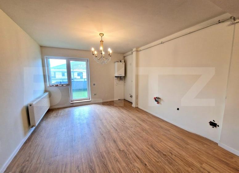 Apartament cu 3 camere semidecomandat în Florești