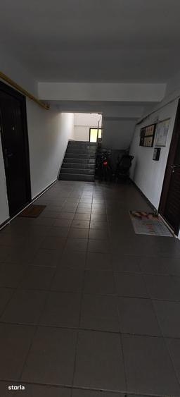 Apartament cu 4 camere în Obor