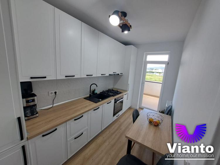 Apartament cu 3 camere semidecomandat, mobilat în Industrial Est