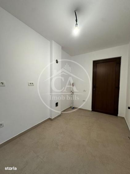 Casă cu 3 camere decomandat în Valenta