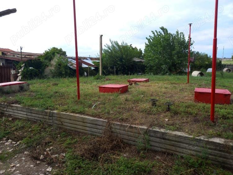 Spațiu comercial, de 3,800,100 mp, în Pătulele