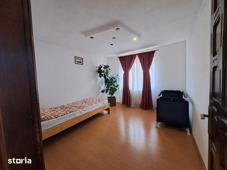 Casă cu 5 camere cu Teren 600 Mp în Nord