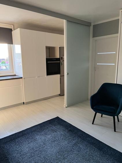 Apartament cu 3 camere semidecomandat în Florești