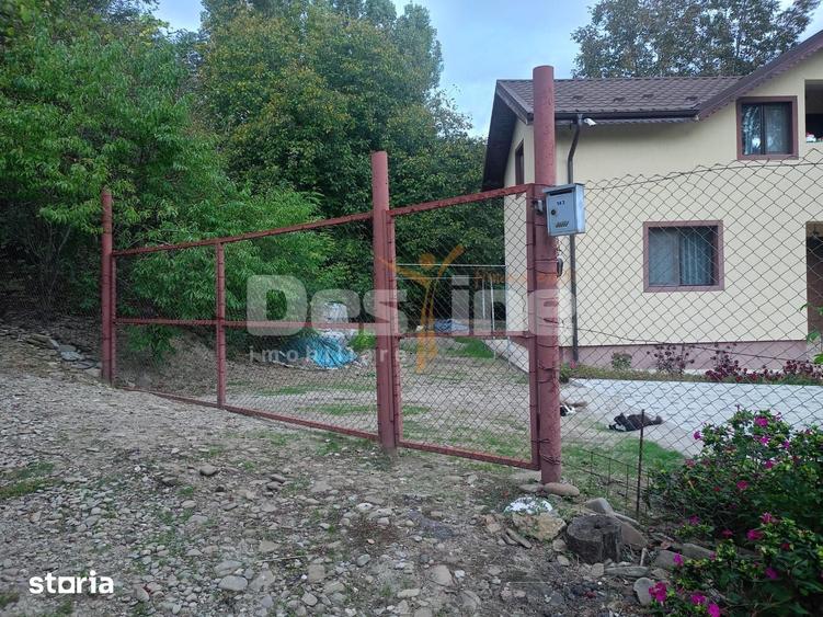 Teren de 1384 mp, în Gura Vitioarei