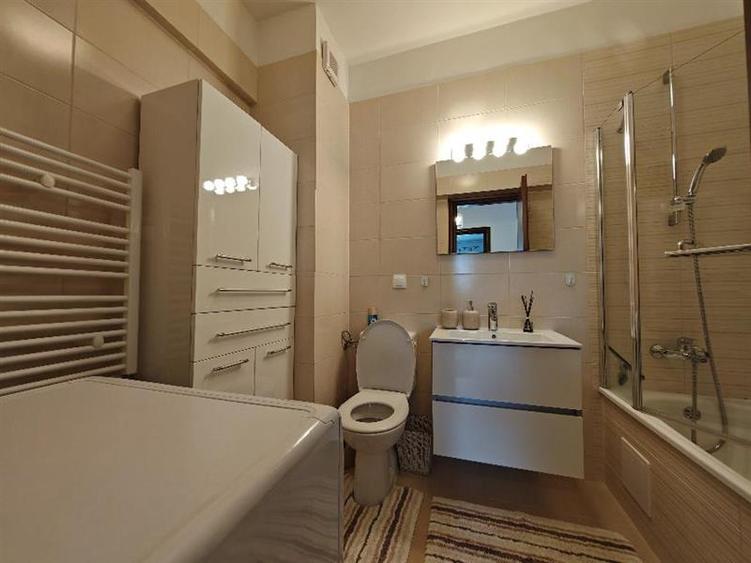 Apartament cu 2 camere decomandat, mobilat în Astra