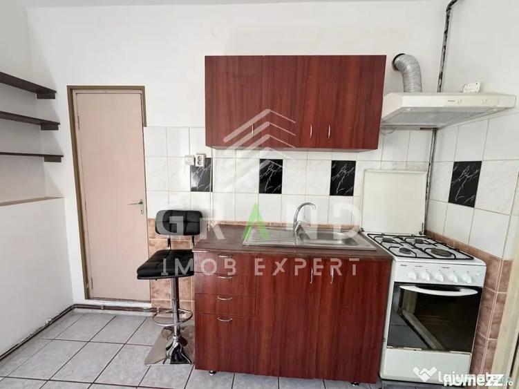 Casă cu 4 camere cu Teren 50 Mp în Central
