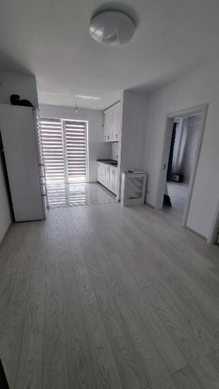 Vand apartament cu 2 camere - 1