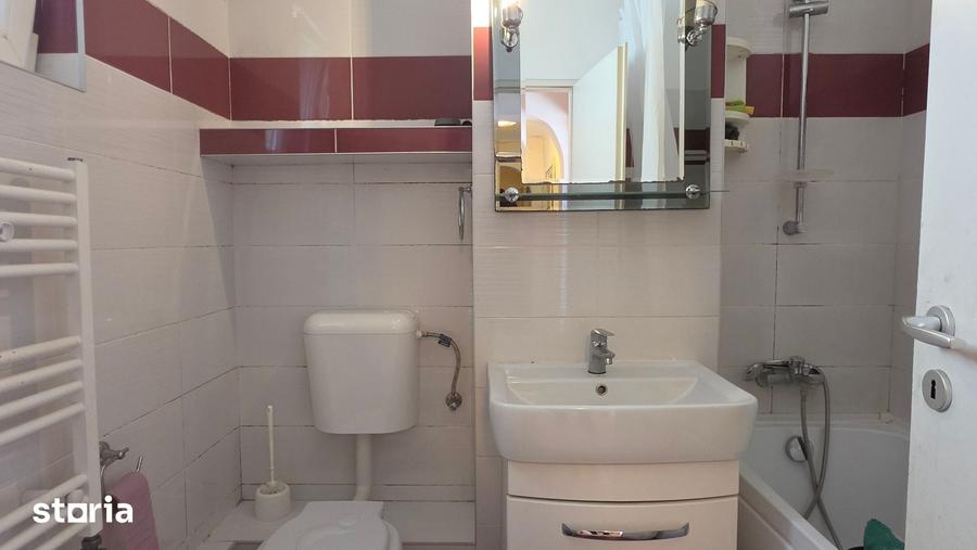 Apartament cu 3 camere decomandat în Griviței