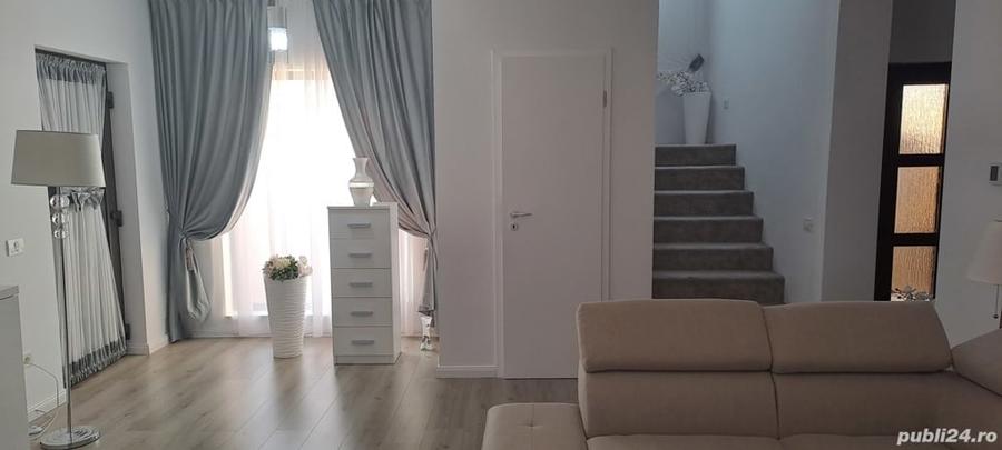 Casă cu 5 camere cu Teren 348 Mp în Giroc