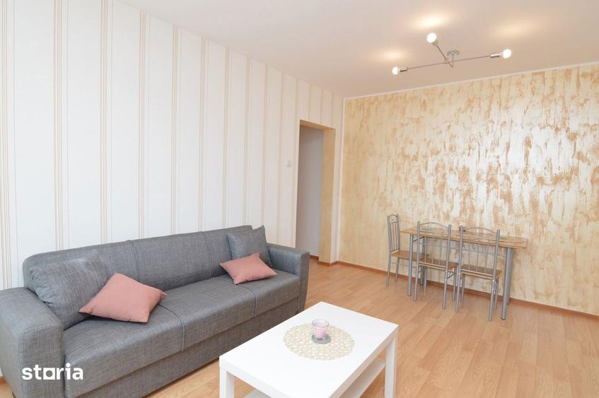 Apartament cu 3 camere, mobilat în Victoriei