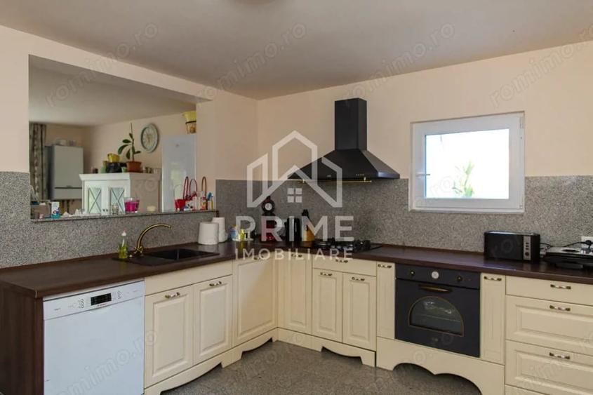 Casă cu 6 camere cu Teren 517 Mp în Dumbrava (Ciugud)