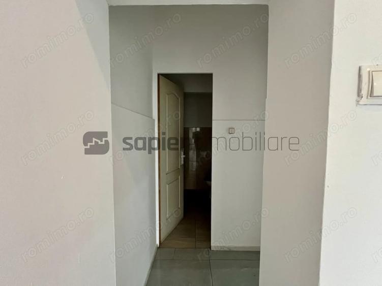Spațiu comercial, de 32 mp, în Cantemir
