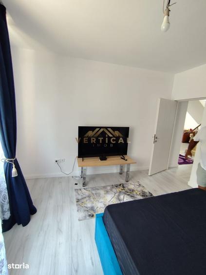 Casă cu 5 camere cu Teren 280 Mp în Vidra
