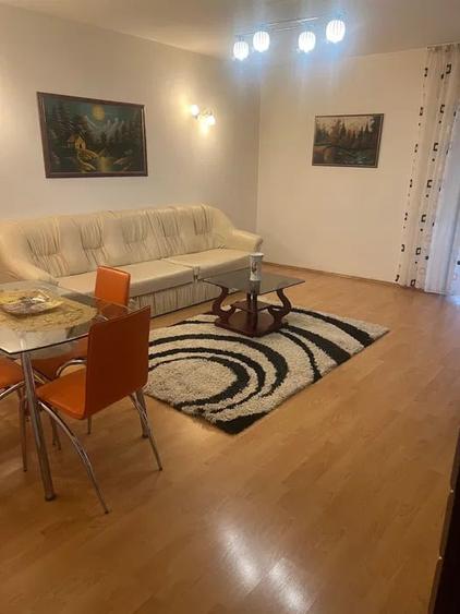 Apartament cu 3 camere decomandat în Doamna Ghica
