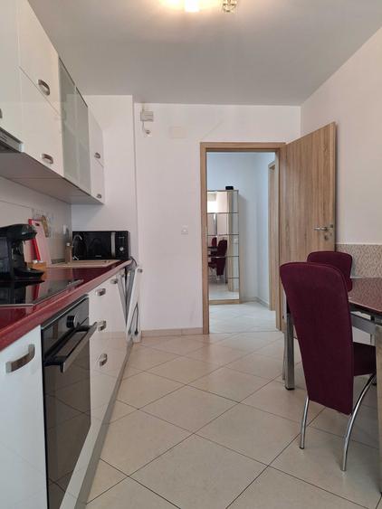 Apartament decomandat în Tractorul