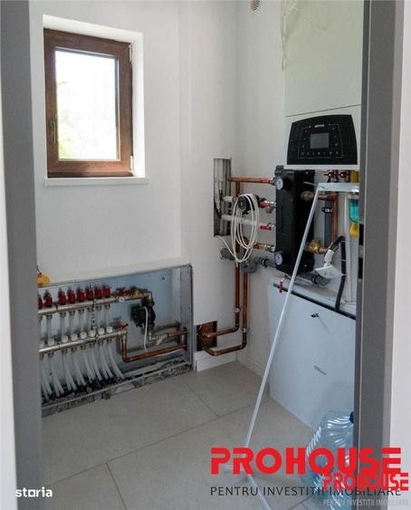 Casă cu 4 camere în Luncani