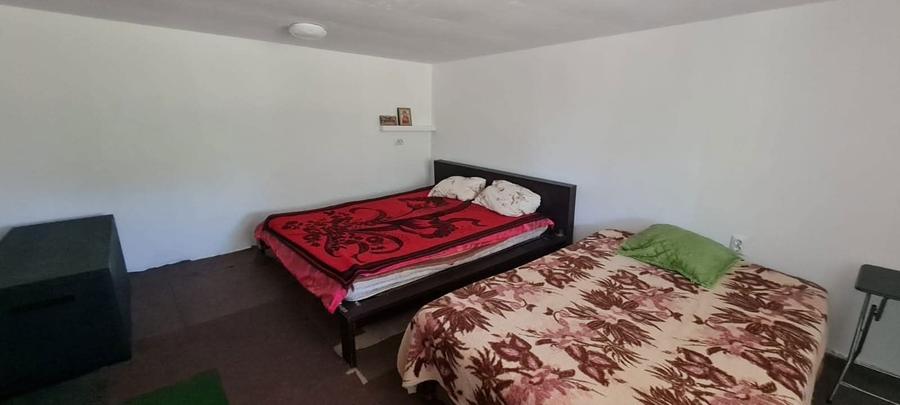 Casă cu 3 camere în Central