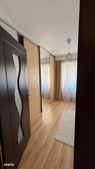 Apartament cu 4 camere în Traian