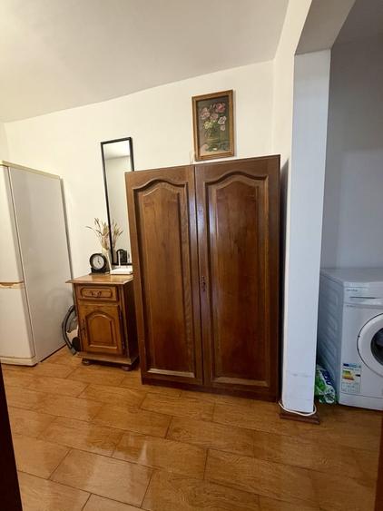 Apartament cu 3 camere decomandat, mobilat în Aradului