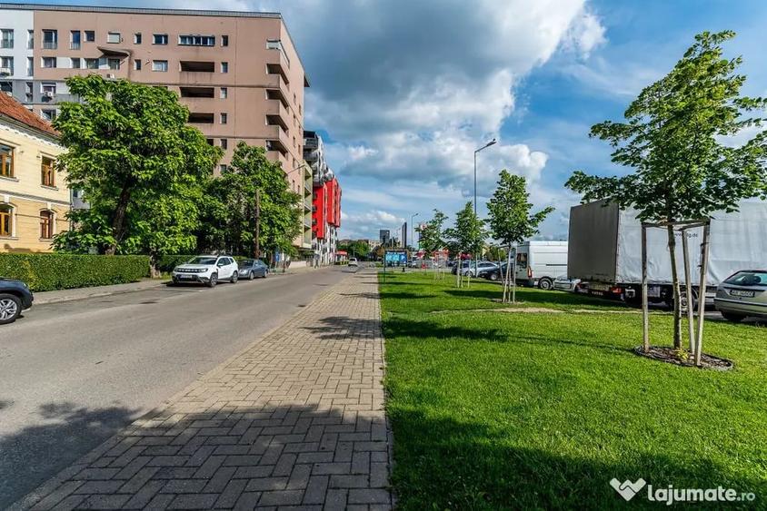 Apartament cu 2 camere decomandat în Central