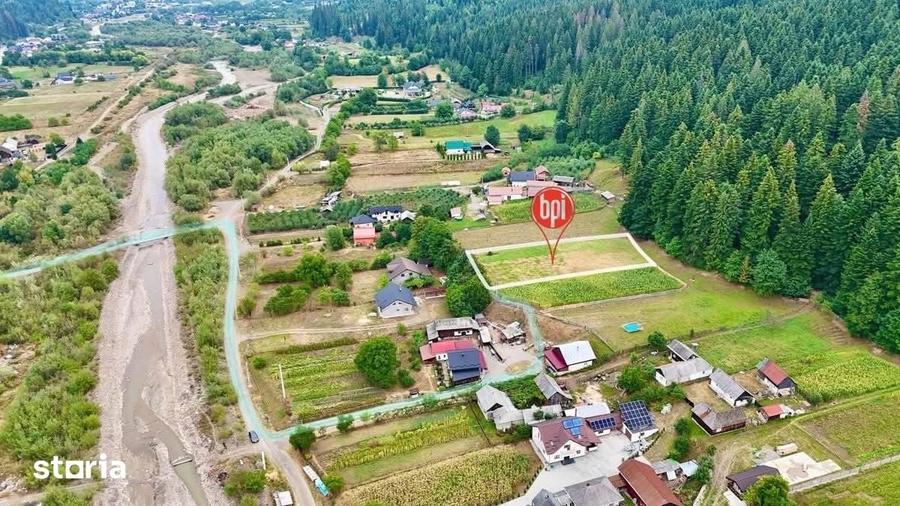 Teren de 1800 mp, în Mălini