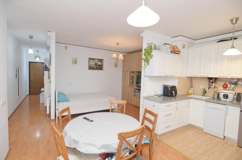 Apartament cu 2 camere semidecomandat în Titan