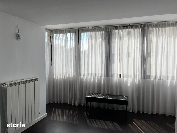 Apartament cu 4 camere în Dragoș Vodă