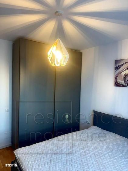 Apartament cu 3 camere semidecomandat, mobilat în Între Lacuri