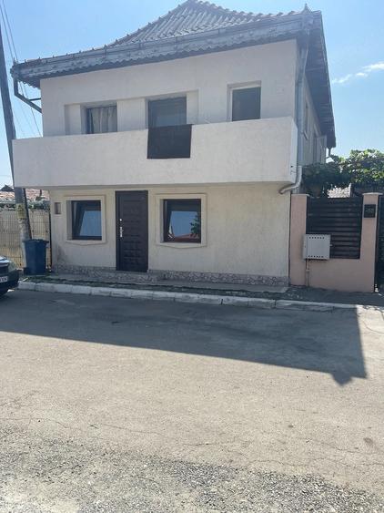 Casă cu Teren 75 Mp în Central