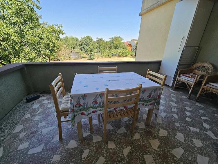 Casă cu 4 camere cu Teren 800 Mp în Ghiroda