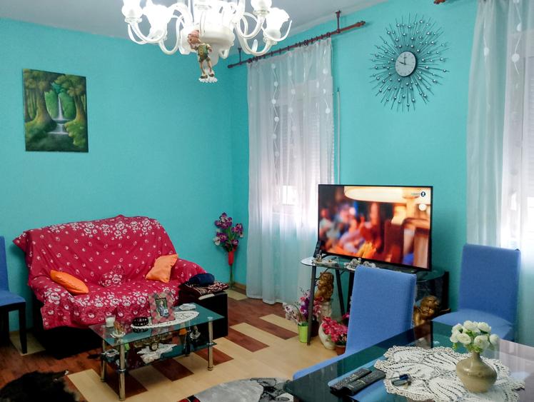 Casă individuală cu 2 camere cu Canalizare în Traian