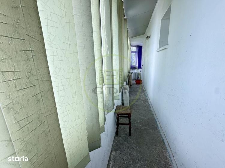 Apartament cu 3 camere decomandat, mobilat în Lăpuș