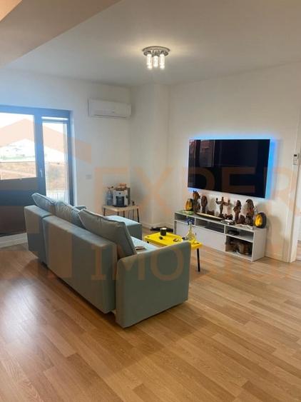 Apartament cu 2 camere decomandat în Km 5